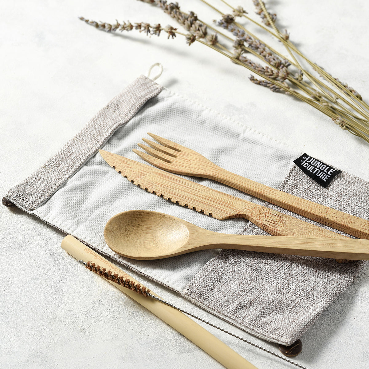 How to clean bamboo cutlery