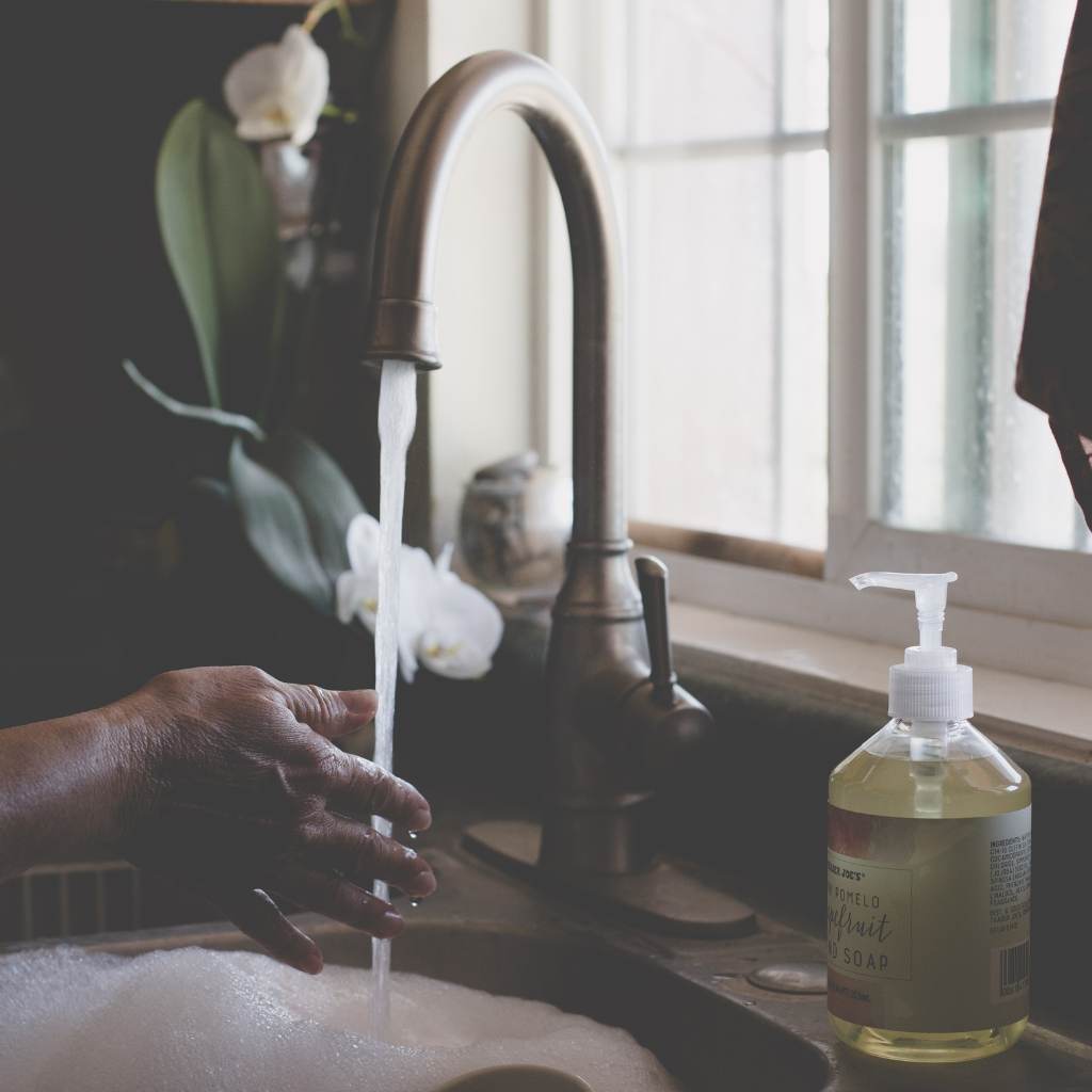 Homemade Eco Washing Up Liquid: Green Clean Solution