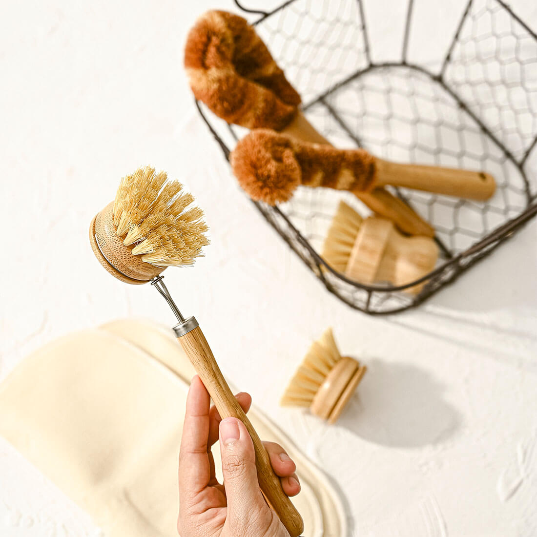 LOW Dish Brush Set for Cleaning Dishes