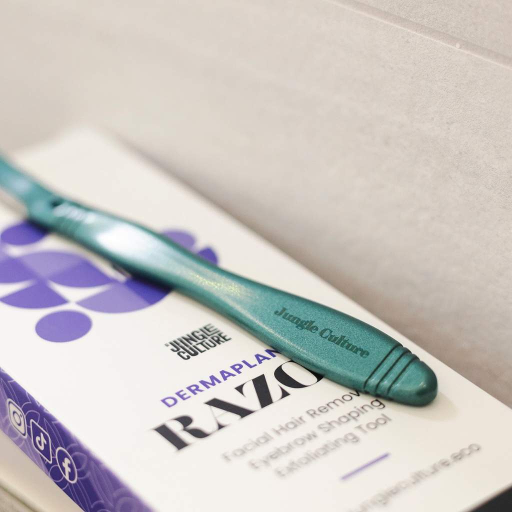 Dermaplane Razor Printed Pattern Dermaplaner - Eyebrow & Facial Razor (5 Colours) - Jungle Culture
