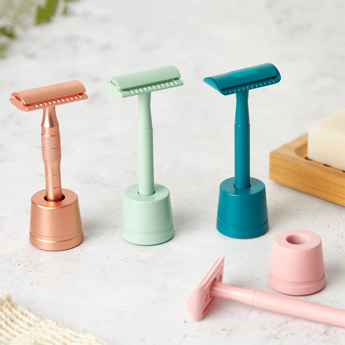 Rose Gold & Black Reusable Safety Razors | Jungle Culture