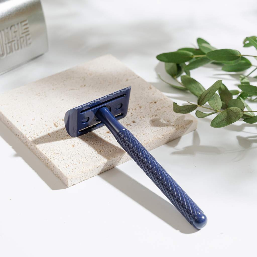 blue safety razor